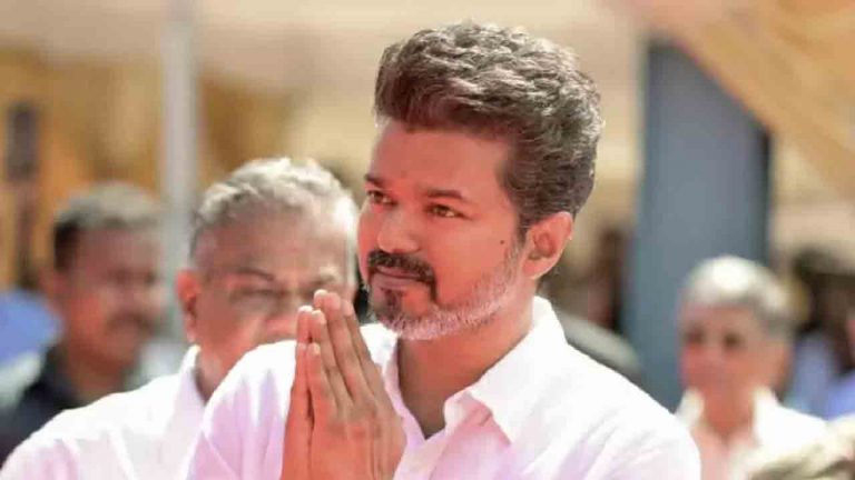 Vijay: విజయ్ ఎవడికి భయపడడు.. తొలి బహిరంగ సభలోనే పవర్‌ఫుల్‌ స్పీచ్‌