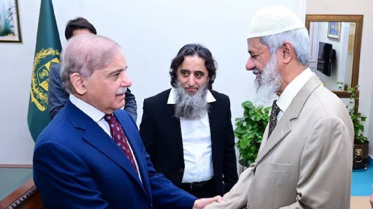 Zakir Naik: ఇండియా మోస్ట్ వాంటెడ్ జకీర్ నాయక్‌కి పాకిస్తాన్ ఘన స్వాగతం..