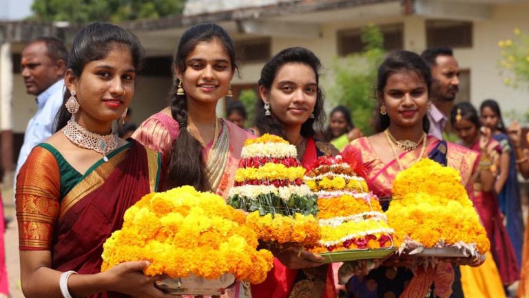 Bathukamma 2024: నేటి నుంచి పూల పండుగ.. మొదటిరోజు ఎంగిలిపూల బతుకమ్మ