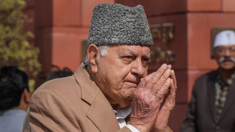 Farooq Abdullah: కాశ్మీర్‌ పాకిస్థాన్‌గా మారదు.. మీకు స్నేహం కావాలంటే