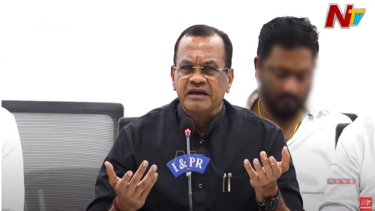 Minister Komatireddy: అందుకే నల్ల షర్టు వేసుకున్నా.. మంత్రి కోమటిరెడ్డి కీలక వ్యాఖ్యలు