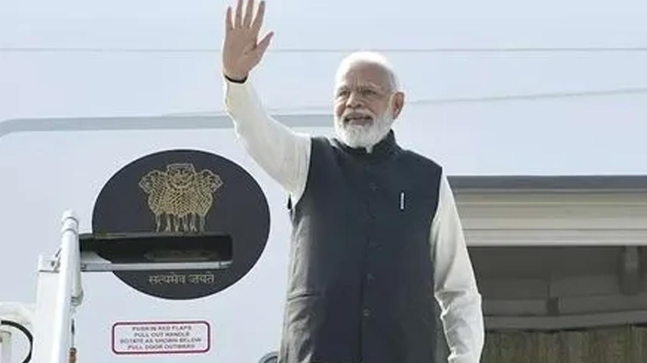 PM Modi: రెండు రోజుల పాటు లావోస్ పర్యటనకు ప్రధాని మోడీ..