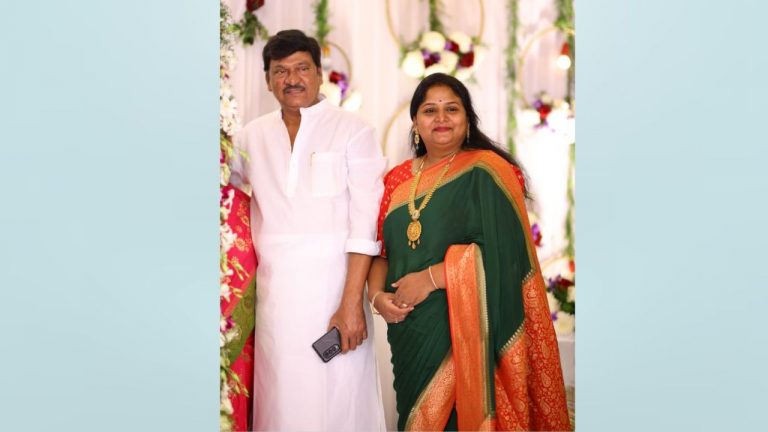 Tollywood : రాజేంద్రప్రసాద్ కు Jr .NTR, పవన్ కళ్యాణ్ ప్రగాఢ సానుభూతి