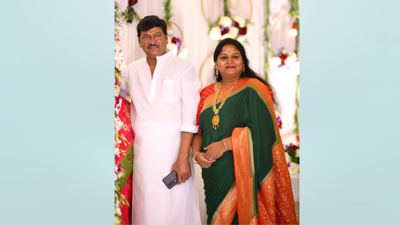 Tollywood : రాజేంద్రప్రసాద్ కు Jr .NTR, పవన్ కళ్యాణ్ ప్రగాఢ సానుభూతి