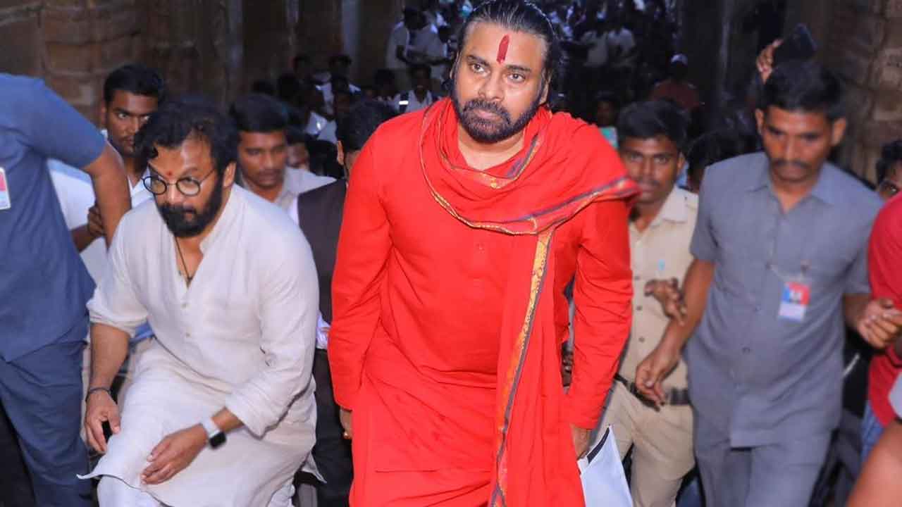 Pawan Kalyan Suffering From High Fever: డిప్యూటీ సీఎం పవన్‌కు తీవ్ర జ్వరం.. గెస్ట్‌హౌస్‌లోనే వైద్యసేవలు..