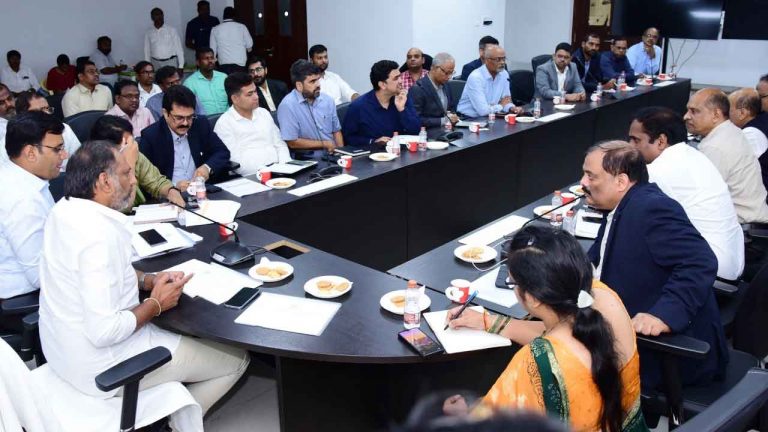 AP News : విద్యుత్ రంగంలో ఏపీని దేశంలోనే అగ్రగామిగా నిలుపుతాం