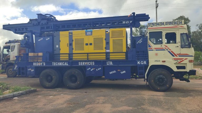 Vehicles Smuggling: నేషనల్ హైవేపై వాహనాల అక్రమ రవాణా.. విదేశాలకు ఎగుమతి