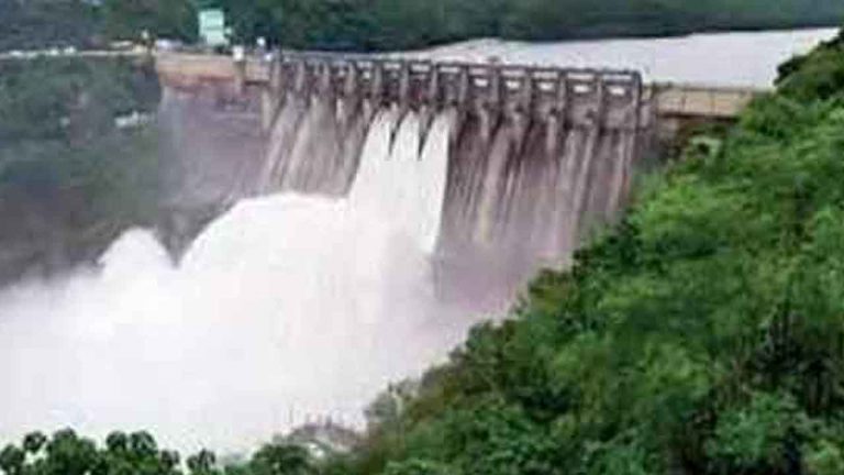 Srisailam Dam Gates Lifted: శ్రీశైలానికి వరద ఉధృతి.. ఆరోసారి గేట్లు ఎత్తిన అధికారులు