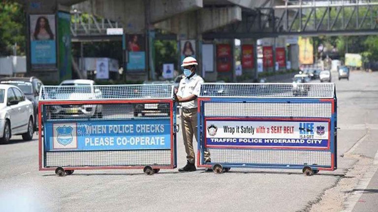 Traffic Diversion : బతుకమ్మ వేడుకల నేపథ్యంలో హైదరాబాద్ పోలీసులు ట్రాఫిక్ ఆంక్షలు