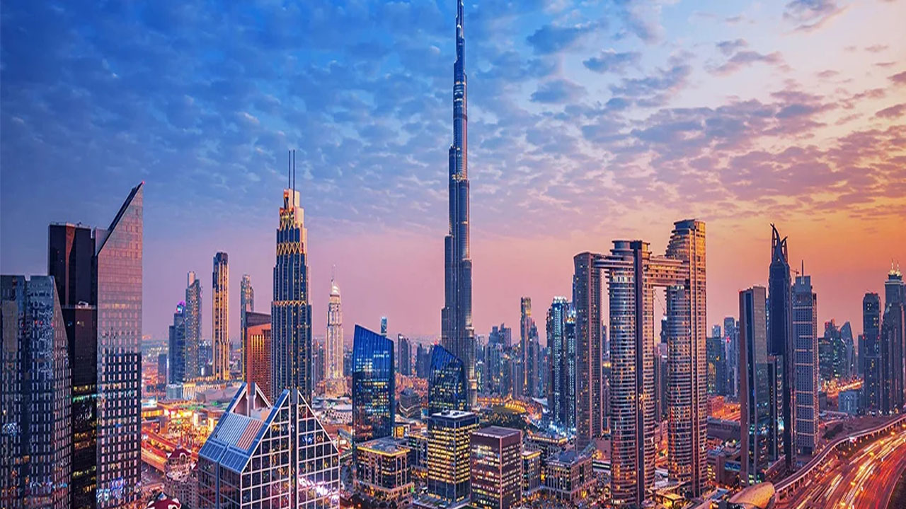 India in UAE: భారతీయులకు దుబాయ్ వెళ్లాలంటే వీసా అవసరం లేదు!