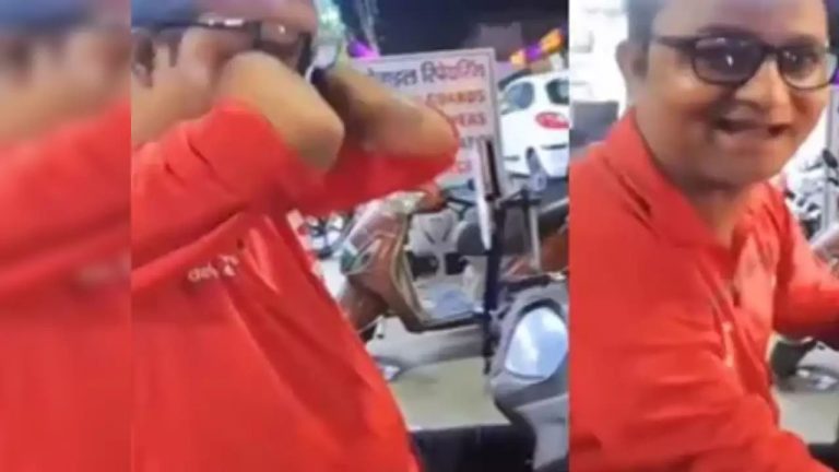 Delivery Agent : బతుకు పోరాటం.. రెండు చేతులు లేకున్నా.. బండి నడుపుతున్న జొమాటో డెలివరీ బాయ్‌