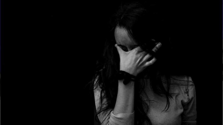 Love Cheating: ప్రేమ పేరుతో యువతిని మోసం చేసి.. మోజు తీరాక..!