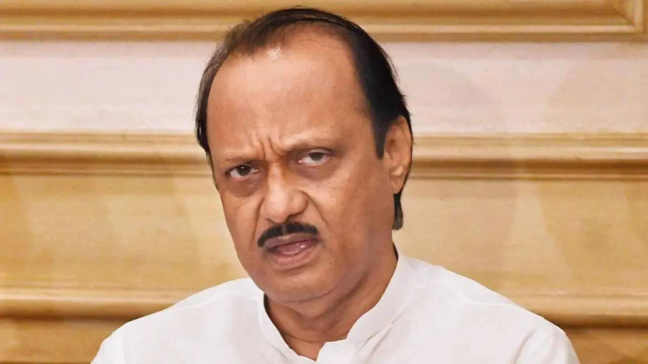 Ajit Pawar: సీఎం యోగి ‘‘బాటేంగే’’ నినాదం మహారాష్ట్రలో పనిచేయదు..
