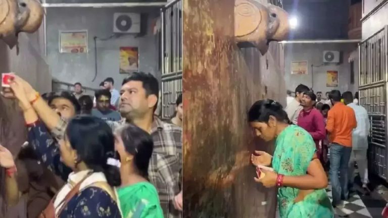 Banke Bihari temple: చరణామృతంగా భావించి.. ఏసీ నుంచి వచ్చే నీటిని తాగుతున్న భక్తులు(వీడియో)