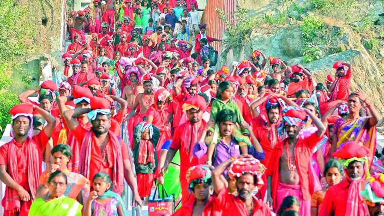 Indrakeeladri Temple: నేటి నుంచి భవానీ దీక్షలు ప్రారంభం