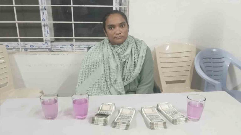 Bribe: రూ.2లక్షల లంచం తీసుకుంటూ రెడ్‌హ్యాండెడ్‌గా పట్టుబడిన వీఆర్వో