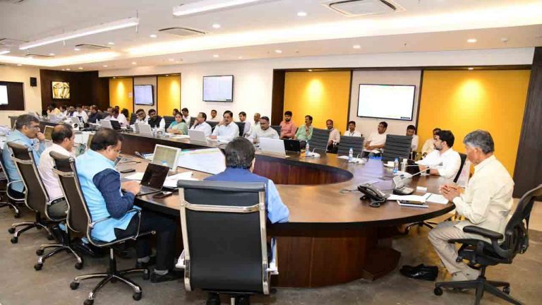 CM Chandrababu: పుట్టిన ప్రతి బిడ్డకు ఆధార్ ఇచ్చే ప్రక్రియ మొదలవ్వాలి.. ఆర్టీజీ స‌మీక్షలో సీఎం