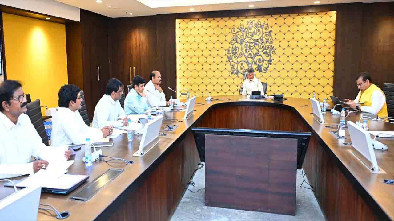 CM Chandrababu: గృహ నిర్మాణ శాఖపై సీఎం చంద్రబాబు సమీక్ష