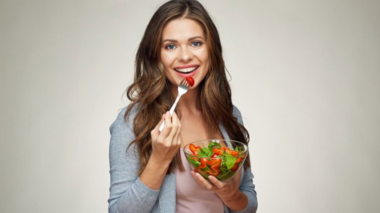 Food: రాత్రి పూట ఈ ఆహారం తింటున్నారా..? ఈ రోగాలు మీ చెంత చేరినట్లే