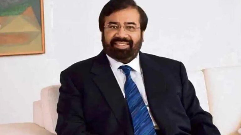 Harsh Goenka: సంపన్నులు ఓటేయరు.. ప్రజాస్వామ్యం వేచి చూడాల్సిందే..