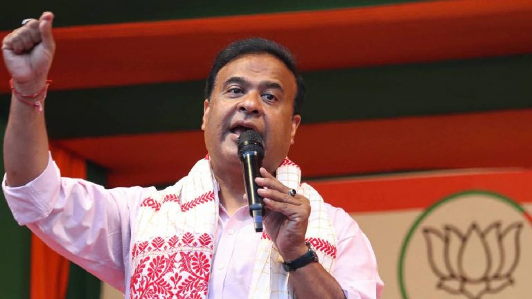 Assam tension: హనుమాన్ ఆలయంలో ఆవు మాంసం..‘‘షూట్-అట్-సైట్’’ ఆర్డర్స్ ఇచ్చిన సీఎం..