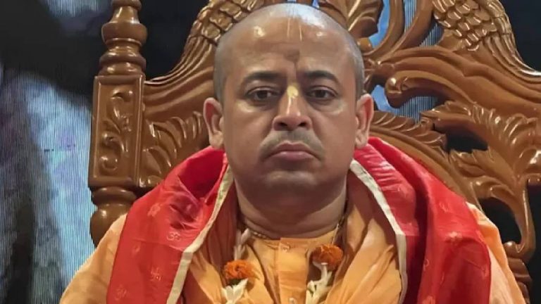 India On Bangladesh: బంగ్లాదేశ్‌లో హిందూ సన్యాసి అరెస్టుపై భారత్ ఆందోళన..