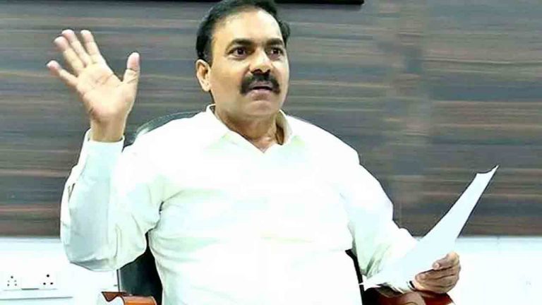 Kakani Govardhan Reddy: సోషల్ మీడియాలో పెట్టిన పోస్టులపై కూడా కేసులు నమోదు చేస్తున్నారు..