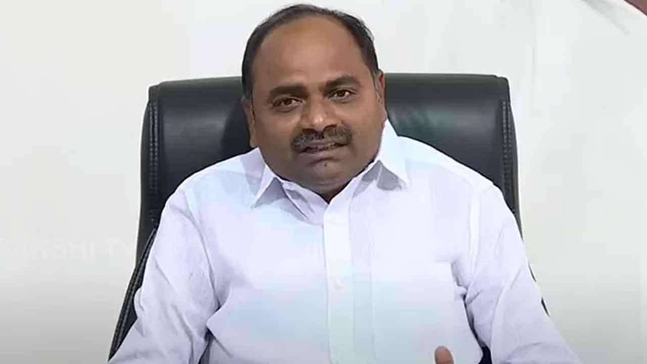 Police have registered a case against Yerragondapalem YCP MLA Tatiparthi  Chandrasekhar over posts on social media. - NTV Telugu
