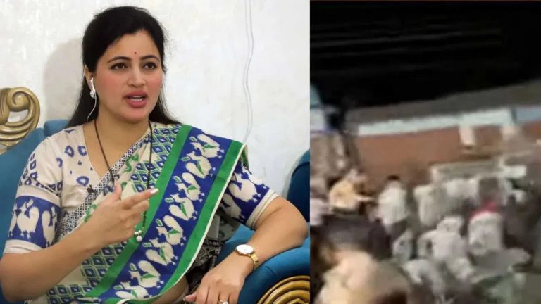 Maharashtra: బీజేపీ మాజీ మహిళా ఎంపీపై దాడి.. కుర్చీలు విసురుతూ.. దుర్భాషలాడుతూ(వీడియో)