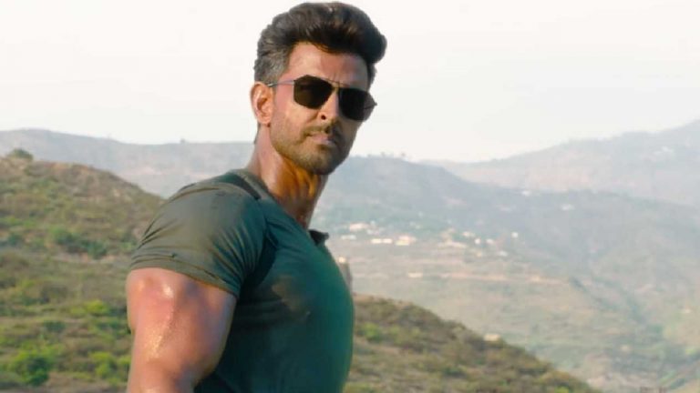 Bollywood : హృతిక్ ఆఖరికి నువ్వు కూడానా.. బాలీవుడ్ లో సైన్స్ ఫిక్షన్ కథలు రైటర్సే లేరా ?