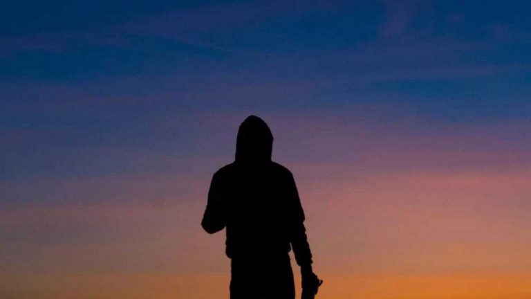 Director : పంథా మార్చుకోకపోతే త్వరలోనే కెరీర్ క్లోజ్.. డేంజర్ జోన్లో మరో డైరెక్టర్