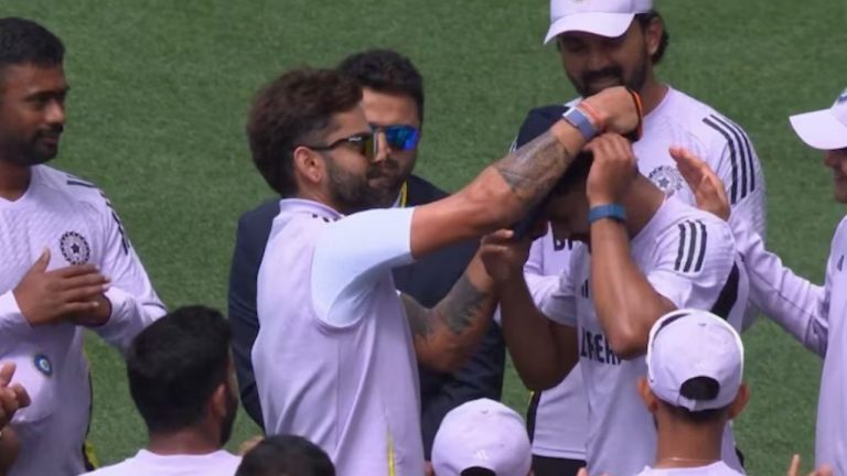 Nitish Reddy: నా ఆరాధ్య దైవం నుంచి క్యాప్ అందుకోవడం ఆనందంగా ఉంది: నితీశ్‌ రెడ్డి