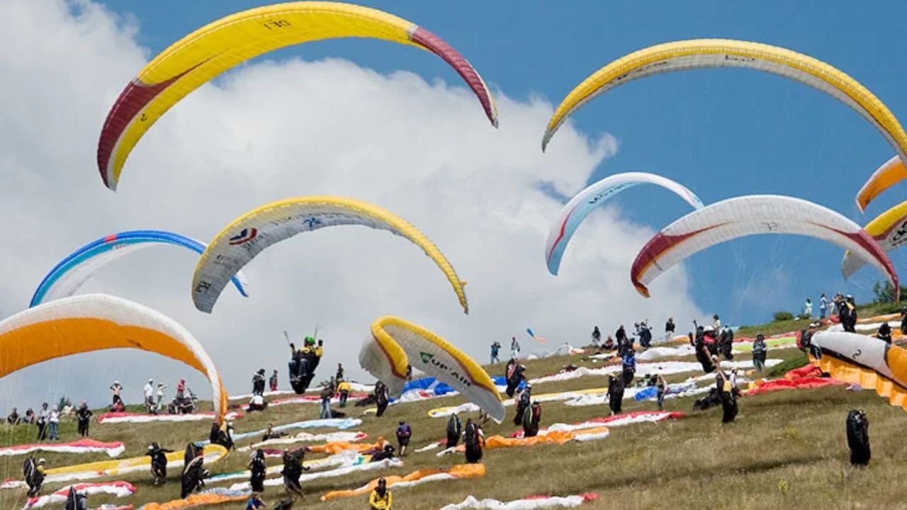 Paragliding World Cup: నేటి నుంచే పారాగ్లైడింగ్ ప్రపంచకప్.. 32 దేశాల నుండి ఆటగాళ్లు
