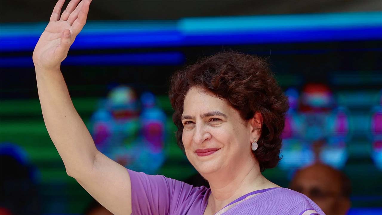Priyanka Gandhi: ఎంపీగా ప్రమాణస్వీకారానికి ముహూర్తం ఖరారు.. ఎప్పుడంటే..!