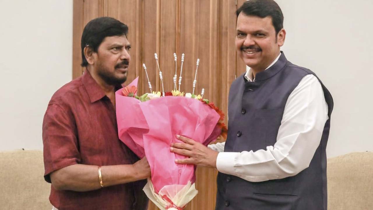 Ramdas Athawale: ఫడ్నవిస్‌ సీఎం అయ్యే ఛాన్స్.. కేంద్రమంత్రి వ్యాఖ్య