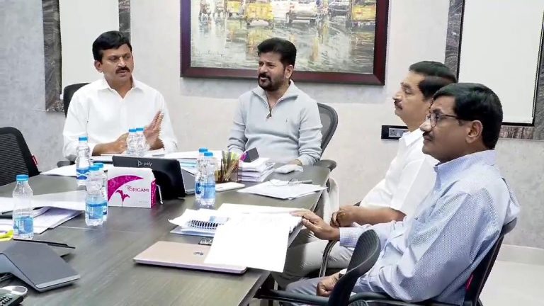 CM Revanth Reddy: ఇందిరమ్మ ఇళ్లపై సీఎం రేవంత్ రెడ్డి సమీక్ష