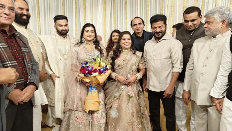 CM Revanth Reddy : లోక్‌సభ స్పీకర్ ఓం బిర్లా కుమార్తె రిసెప్షన్‌కు హాజరైన సీఎం రేవంత్..