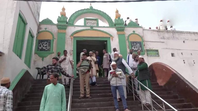 Sambhal Jama Masjid: సుప్రీంకోర్టుకు చేరిన ‘‘సంభాల్ జామా మసీద్’’ వివాదం..