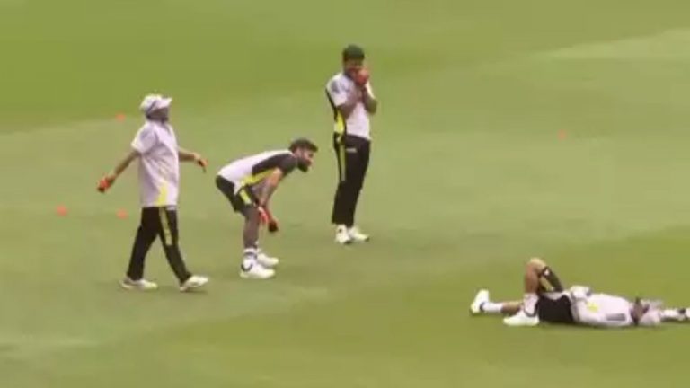 Viral Video: ఇదేం ఫీల్డింగ్‌రా అయ్యా.. కిందపడి నవ్వుకున్న పంత్, కోహ్లీ!
