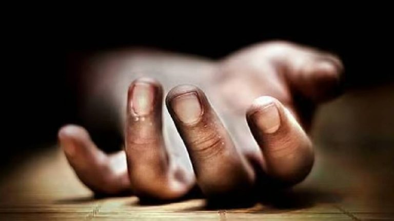 Shocking: భర్త ఉరేసుకుంటే వీడియో తీసిన భార్య..