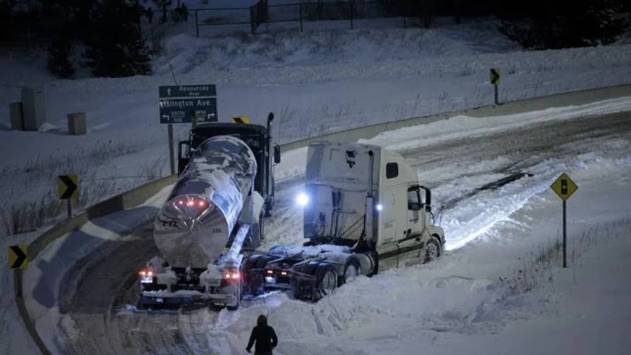 US-Canada: కెనడా నుంచి అమెరికాకు భారతీయుల అక్రమ వలస.. 10 రెట్లు పెరిగినట్లు నివేదిక..