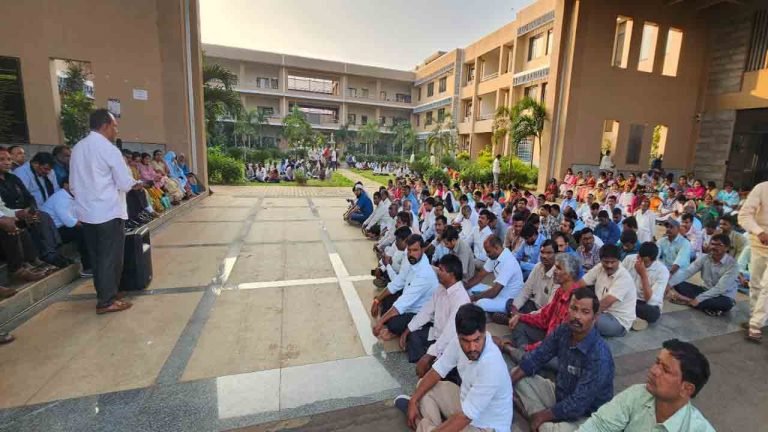 Vikarabad: కలెక్టర్‌పై దాడి.. రేపటి నుండి పెన్ డౌన్..!