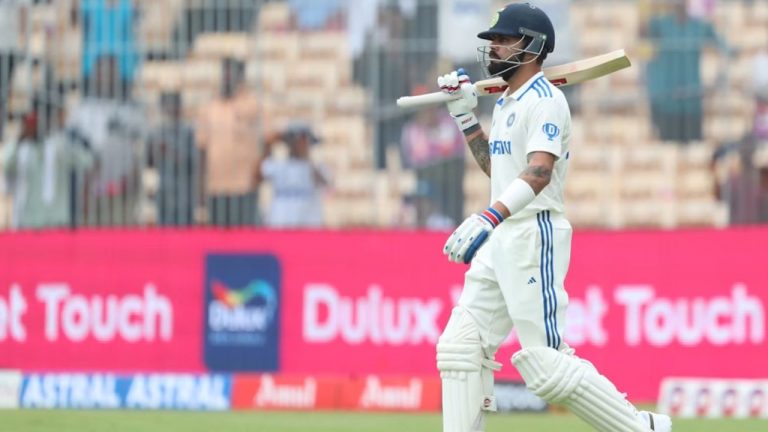 IND vs AUS: విరాట్‌ కోహ్లీ సెంచరీ చేస్తుంటే.. మా ప్లేయర్స్ ఏం చేశారో: క్లార్క్