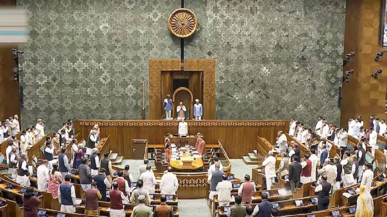 Waqf Bill: వక్ఫ్ బిల్లుపై పార్లమెంటరీ కమిటీ పదవి కాలం పొడగించిన పార్లమెంట్..