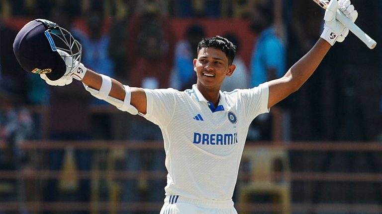 Yashaswi Jaiswal: పెర్త్ టెస్టులో సెంచరీ సాధించిన జైస్వాల్.. ఏకంగా ఎనిమిది రికార్డులు..