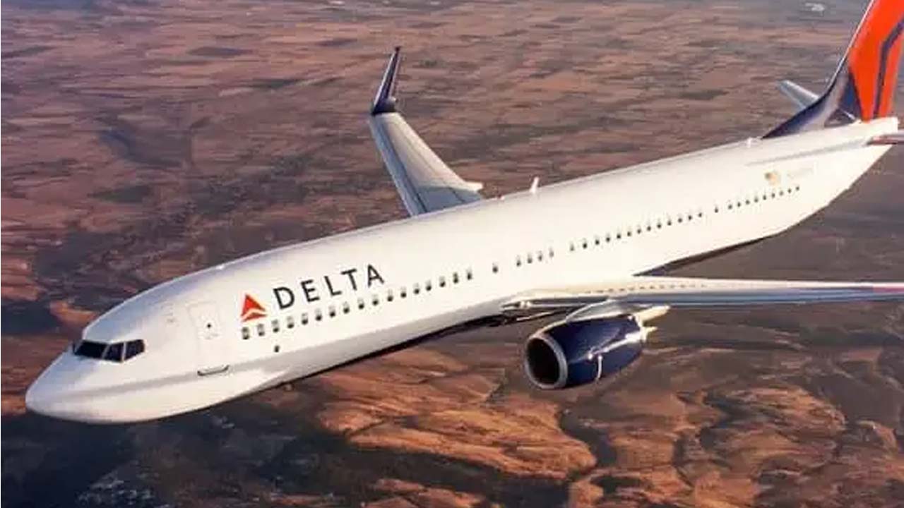 US: బోర్డింగ్ పాస్ లేకుండానే న్యూయార్క్ నుంచి పారిస్‌కు జర్నీ.. చివరికిలా..!