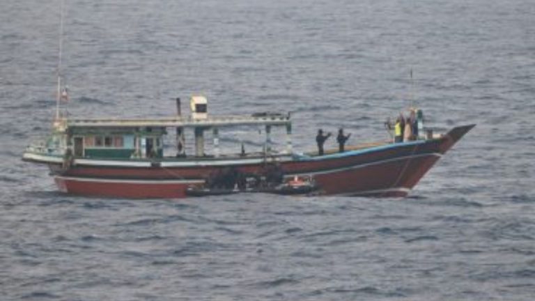 Collide Two Boats: నావికాదళ నౌకను ఢీకొన్న ఫిషింగ్ బోట్.. ఇద్దరు గల్లంతు..11 మంది సిబ్బంది సేఫ్