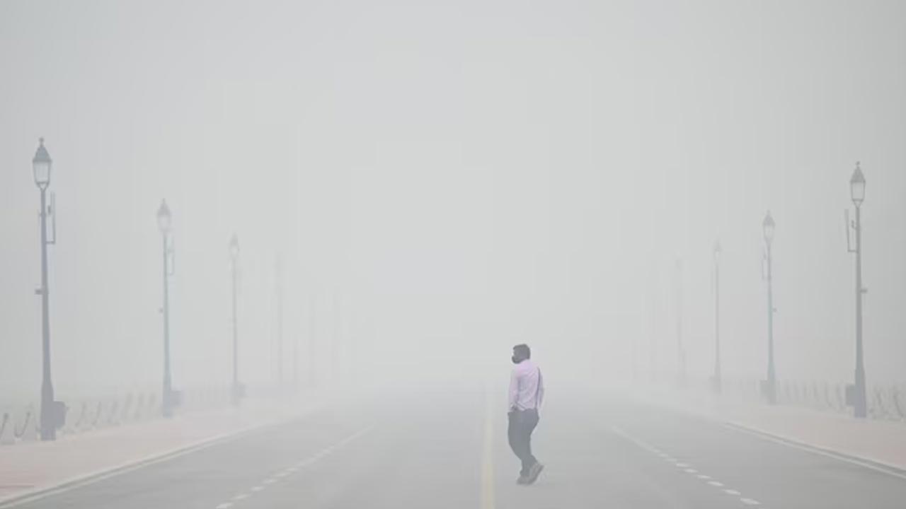 Delhi Pollution: నేడు 500 మార్క్⁬ను తాకిన ఢిల్లీ వాయు కాలుష్యం..