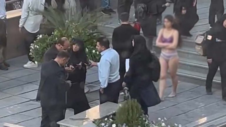 Iran: హిజాబ్ ధరించలేదని దాడి.. వర్సిటీ క్యాంపస్‌లో అర్ధనగ్నంగా విద్యార్థిని నిరసన