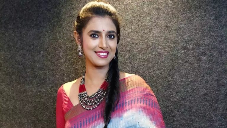 Kasturi: క్షమించండి.. తెలుగోళ్లపై వ్యాఖ్యలు వెనక్కు తీసుకుంటున్నా!